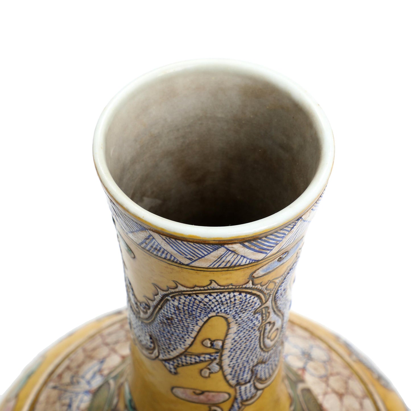 Chinese Porcelain Vase with Incredible Dragons - Kangxi Revival