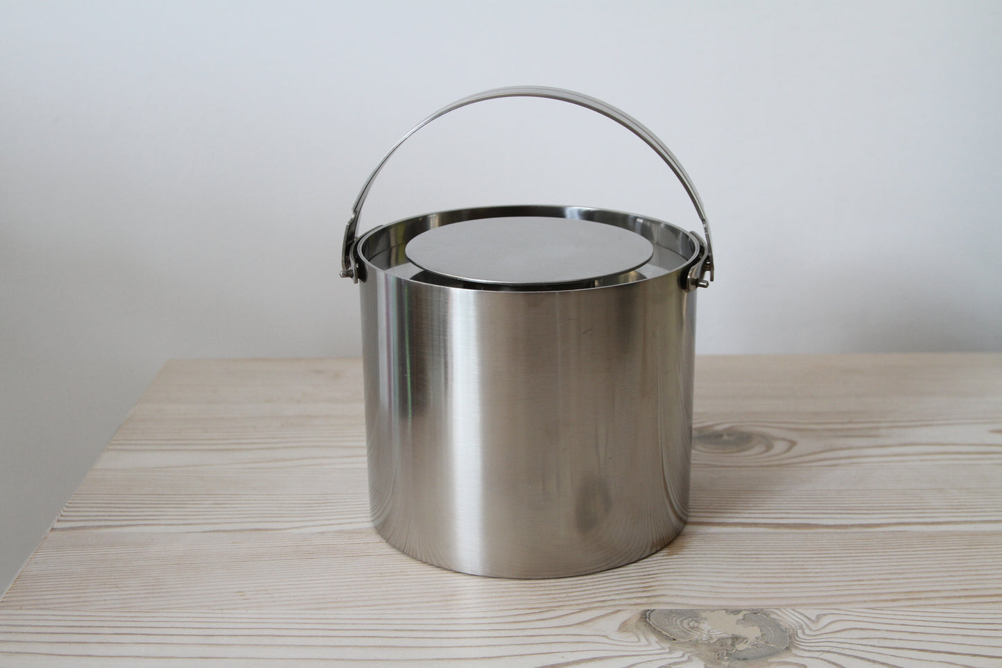 Arne Jacobsen Cylinda-line Ice Bucket, 1967