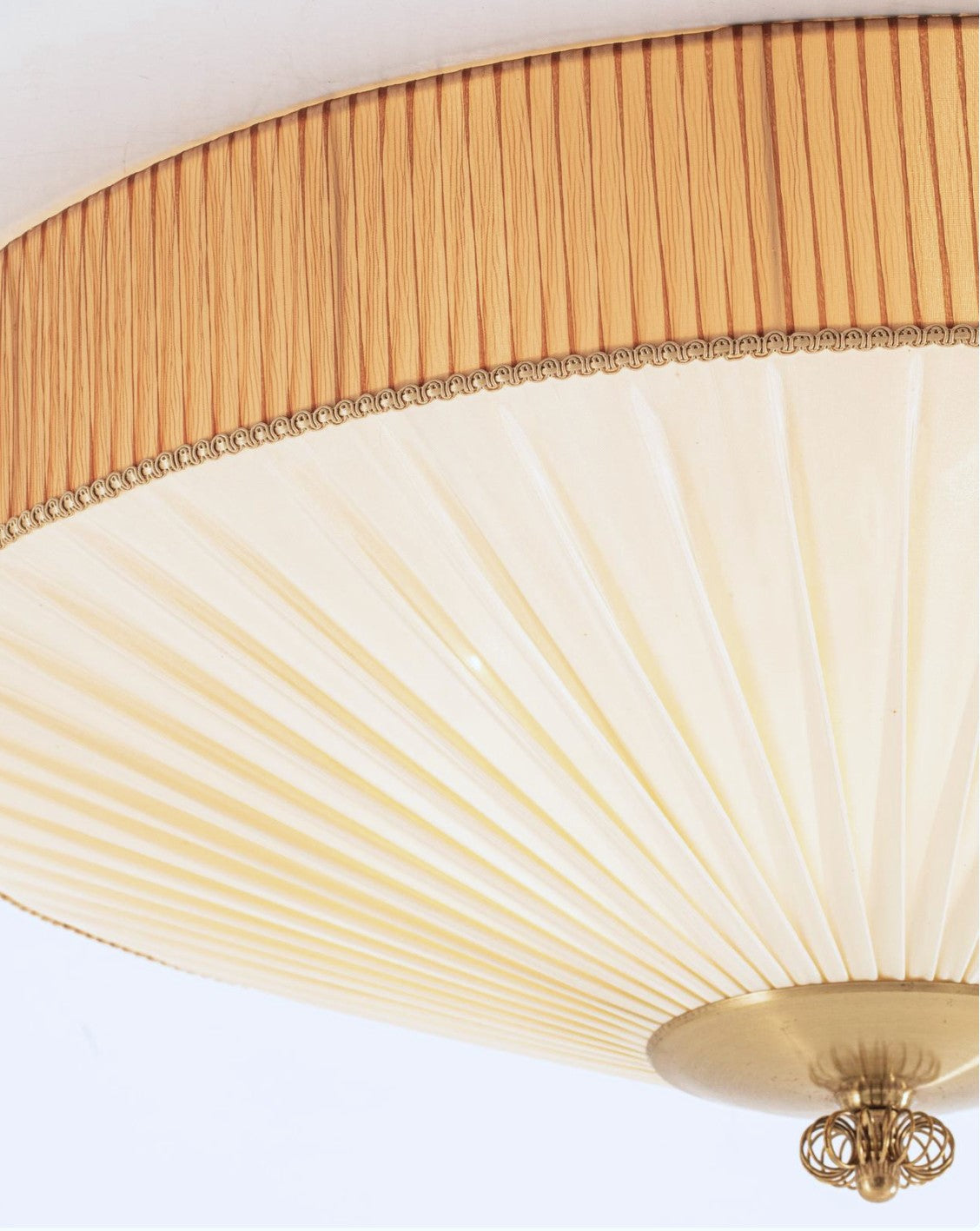 Itsu Pleated Silk Ceiling Lamp