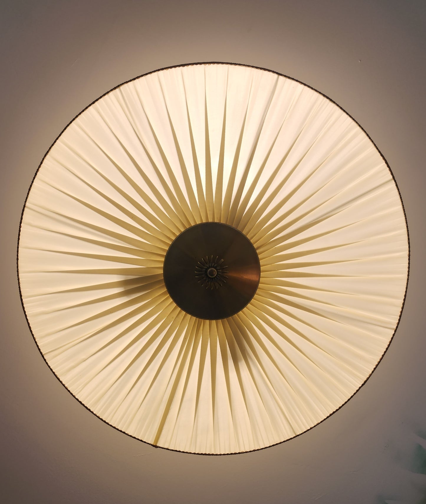 Itsu Pleated Silk Ceiling Lamp